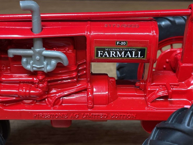 1/16-farmall-f-20-firestone-nib-ertl-image-4