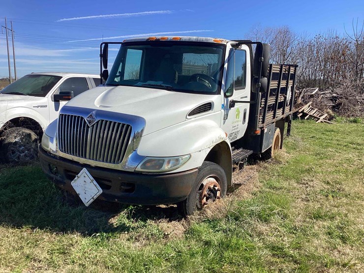 2003-international-durastar-4300-image-2