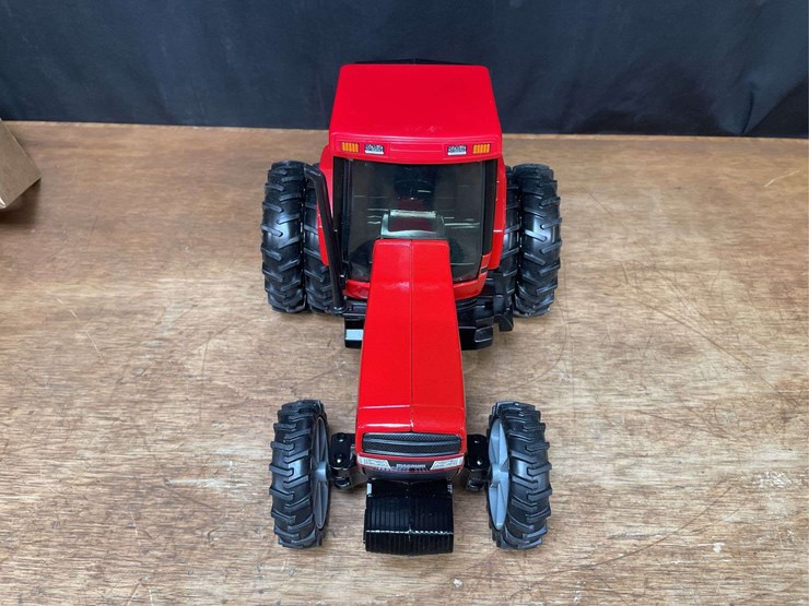1/16-case-ih-magnum-7240-intro-nib-ertl-image-12