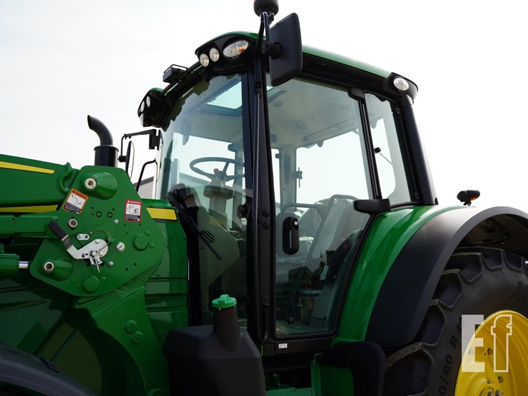 2024-john-deere-6155m-image-10