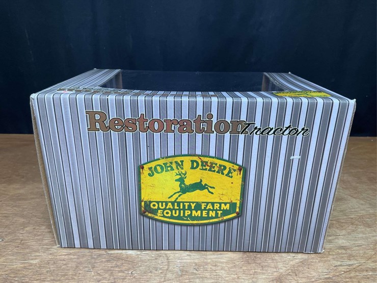 1/16-john-deere-70-restoration-nib-ertl-image-5