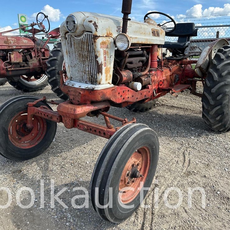 FORD 900