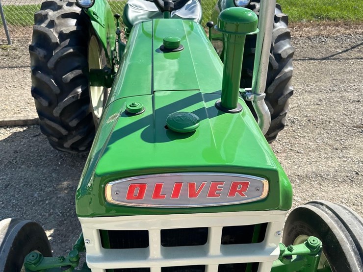 oliver-550-image-3
