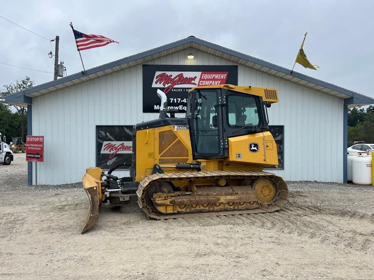 2015-deere-650k-image-1