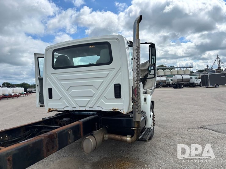2007-international-durastar-4300-image-38