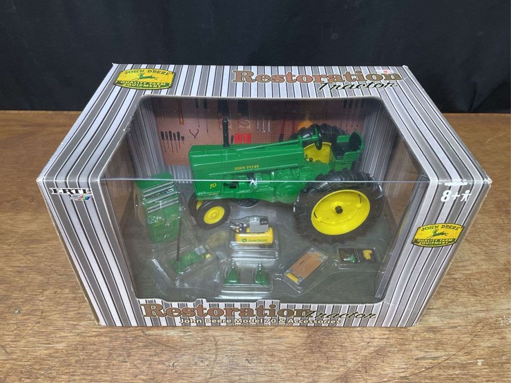 1/16-john-deere-70-restoration-nib-ertl-image-3