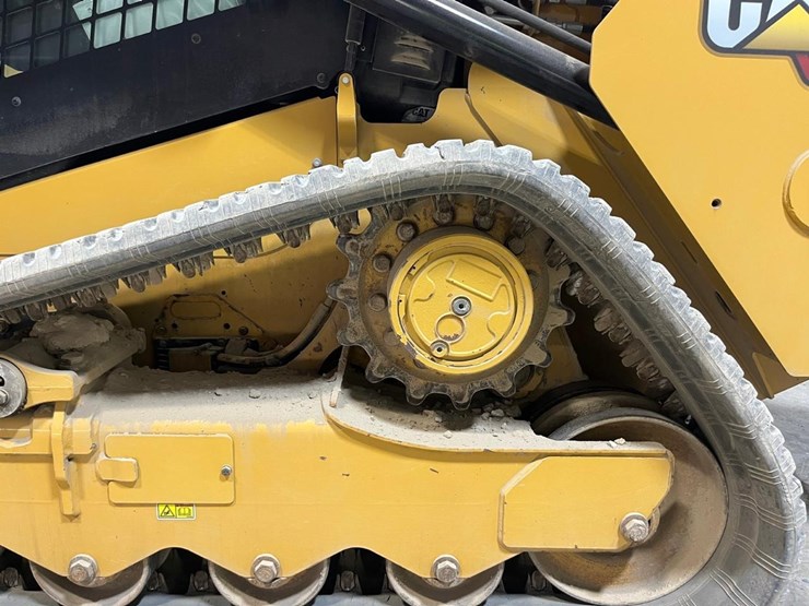 2020-caterpillar-259d3-image-14