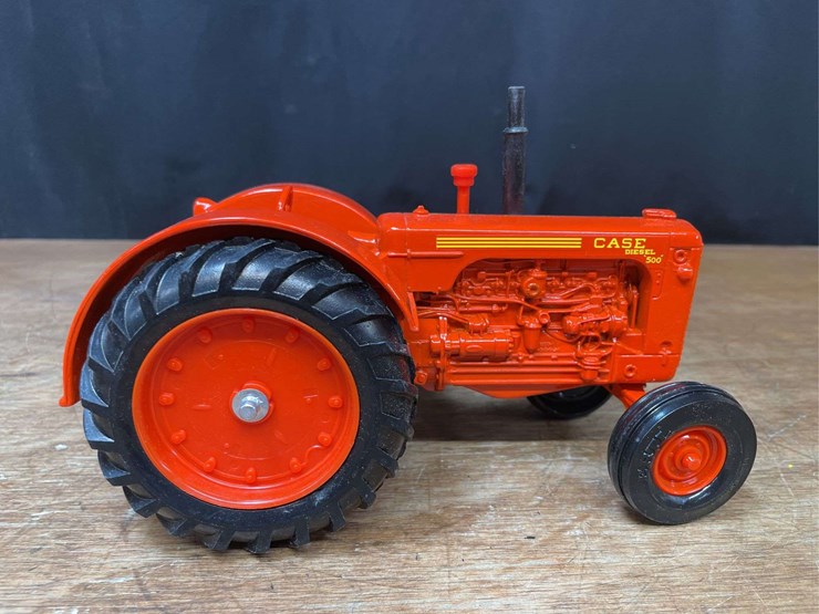 1/16-case-500-1985-nfts-nib-ertl-image-10