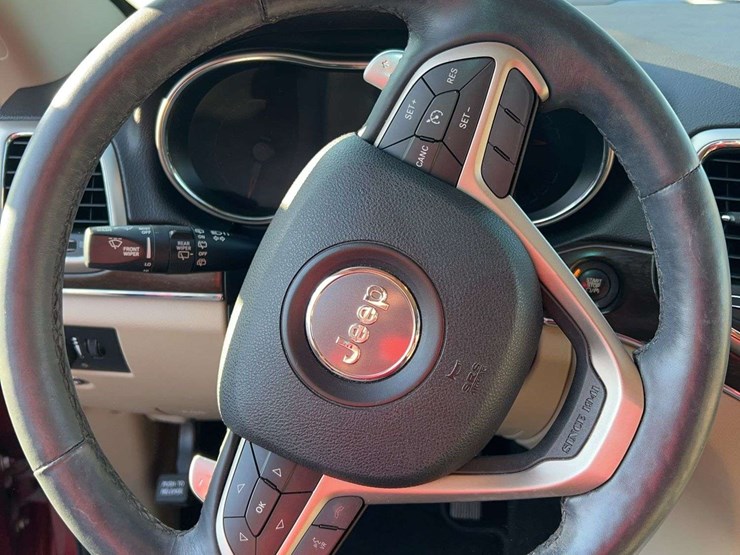2014-jeep-grand-cherokee-limited-image-9