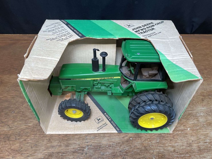 1/16-john-deere-4850-nib-ertl-image-3