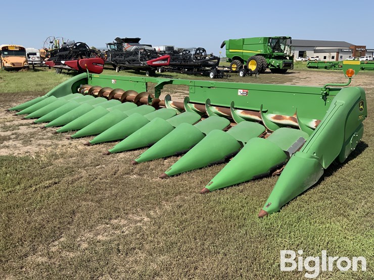 2019-john-deere-712c-image-1