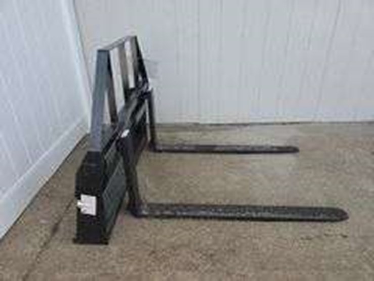 skid-steer-adjustable-pallet-fork,-model-sa11100-image-2