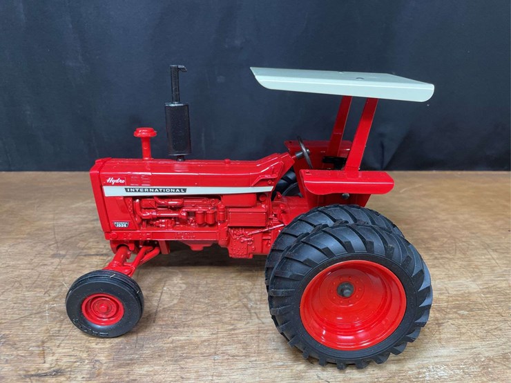 1/16-ih-1026-1997-sfts-nib-ertl-image-3