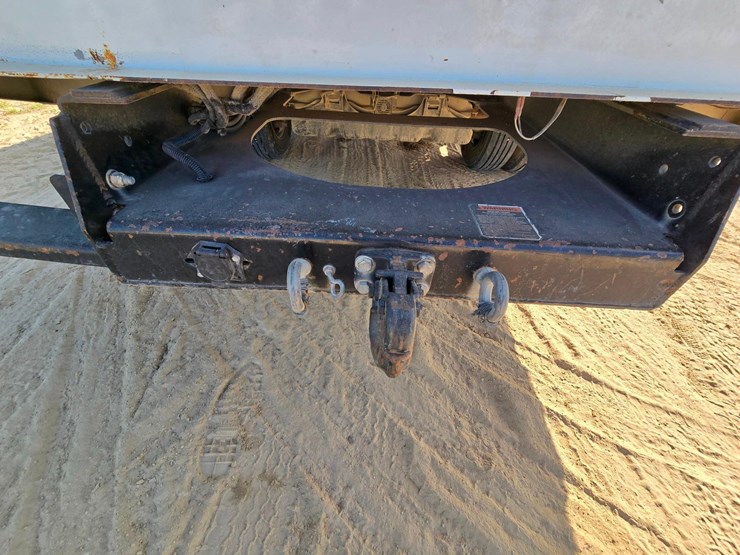 2016-ford-f550-image-9