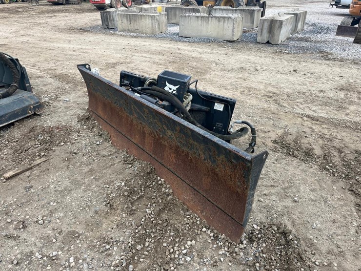 bobcat-90"-skid-steer-dozer-blade-image-1