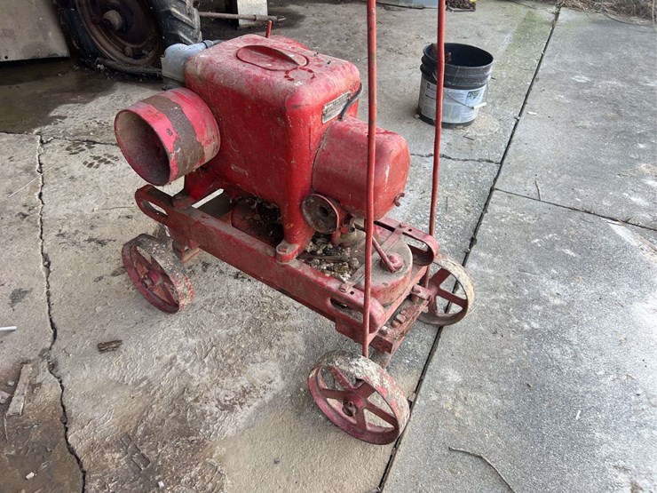 international-harvester-lb-engine-image-3