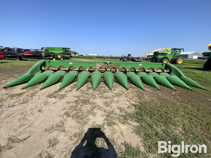 2019-john-deere-712c-image-2
