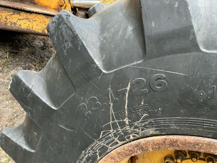 caterpillar-515-image-26