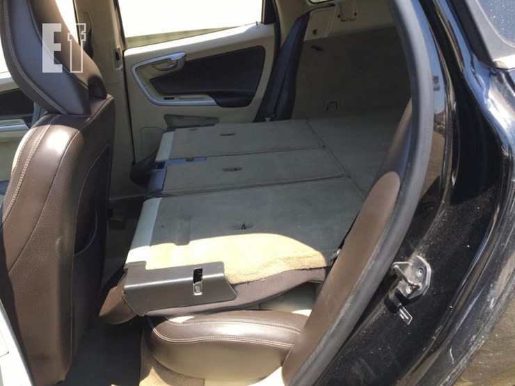 2012-volvo-xc60-image-9