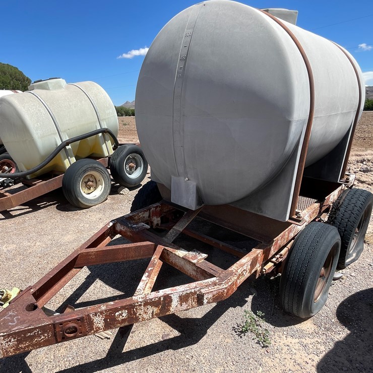 #9132 • 500-Gallon Fertilizer Tank