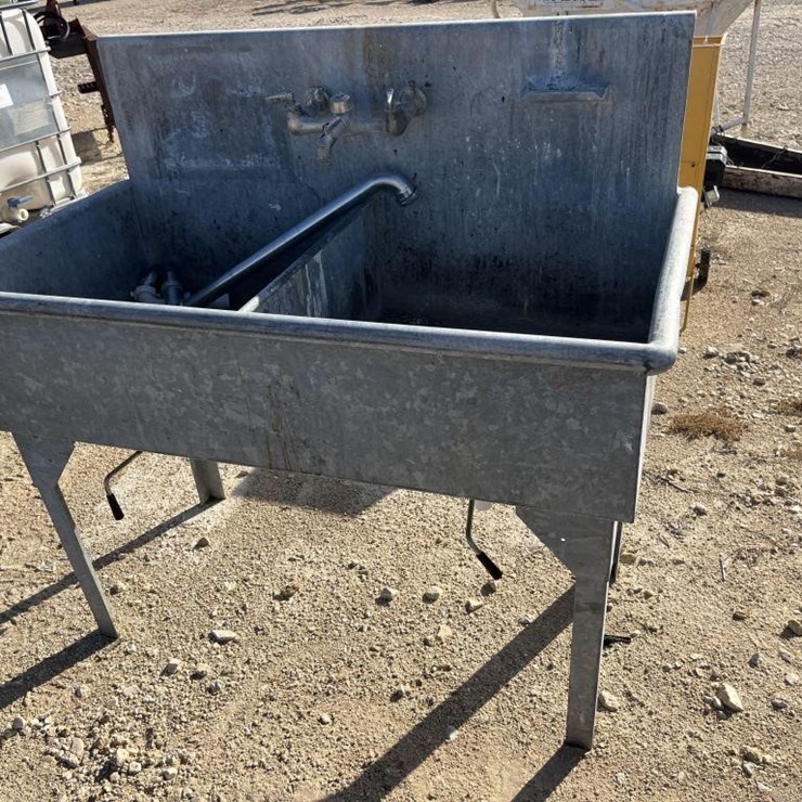 L3- Double Galvanized Sink