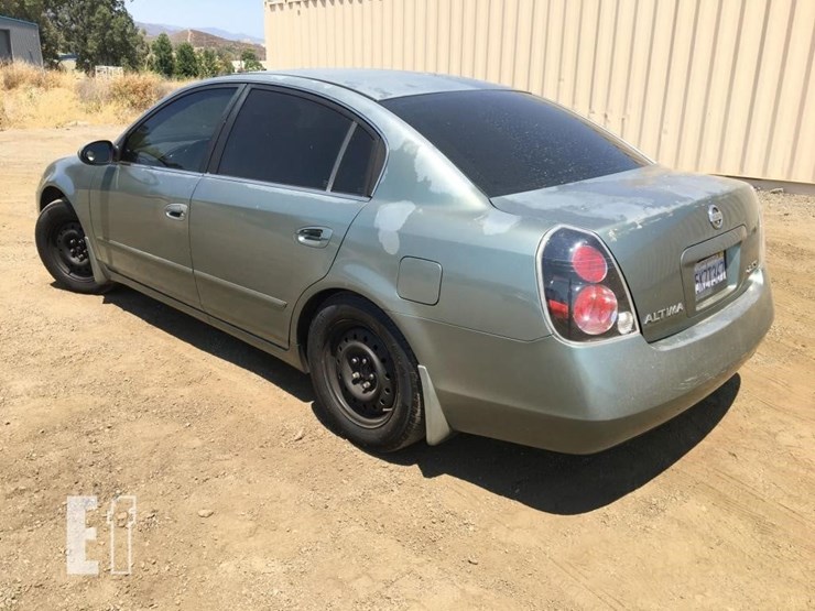 2005-nissan-altima-2.5s-image-4