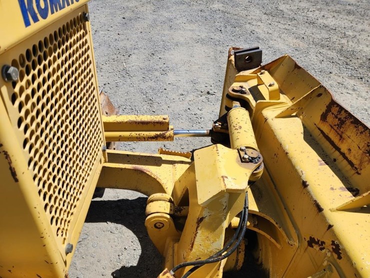 2006-komatsu-d31ex-21-image-15