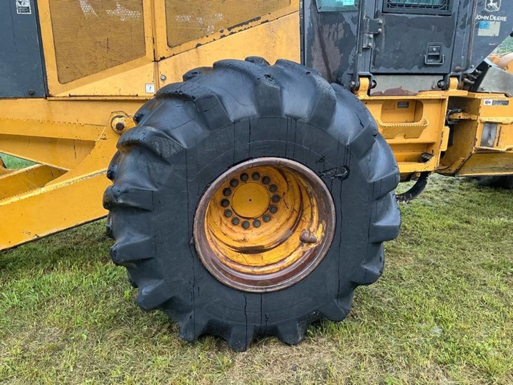 2003-deere-648g-image-36