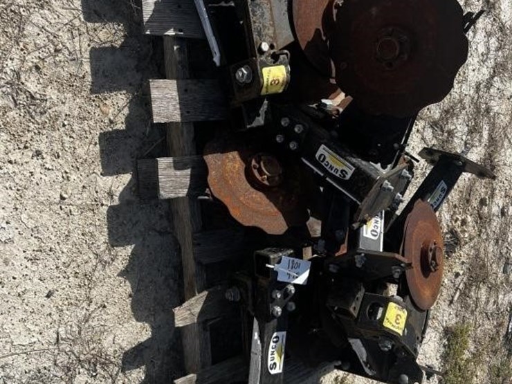 l3---sunco-fertilizer-openers-image-2