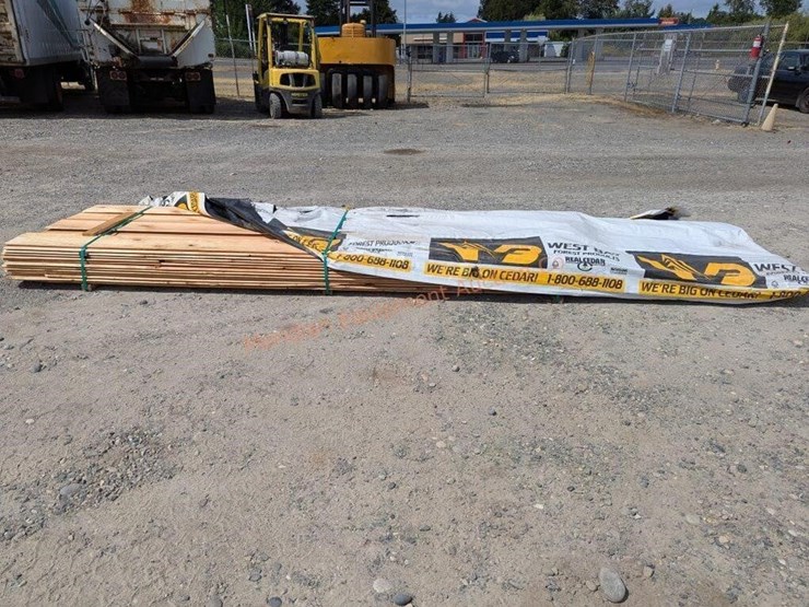 cedar-channel-siding-1x10-image-2