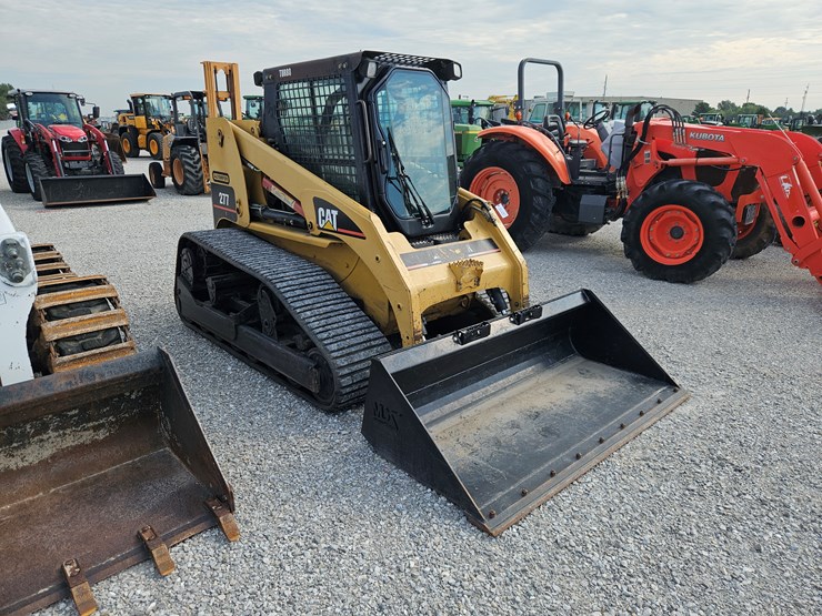 2004-caterpillar-277-image-23