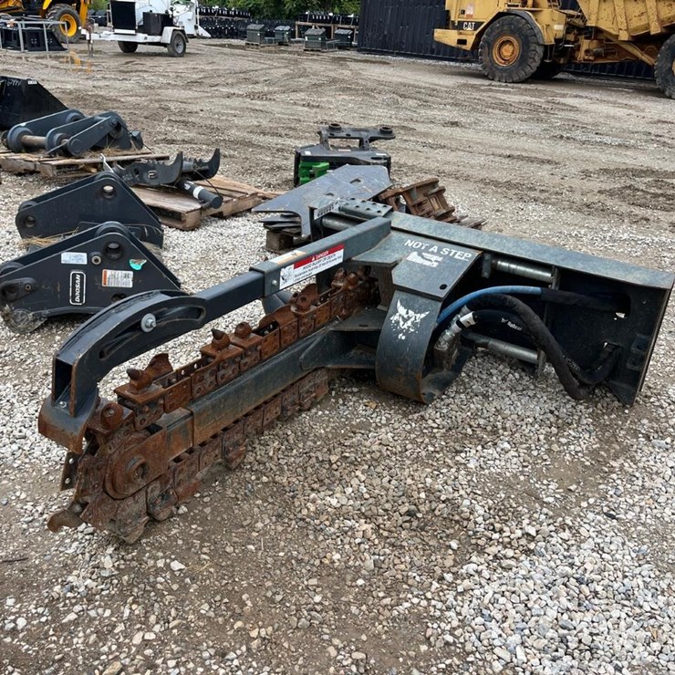 2021 Bobcat LT313 Skid Steer Trencher