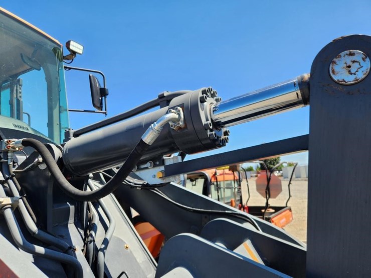 2019-doosan-dl280-5-image-38