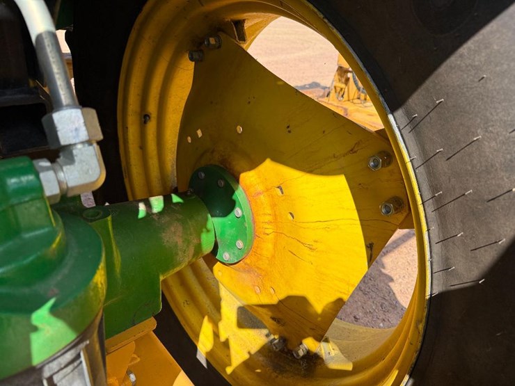 2017-john-deere-6120e-image-47
