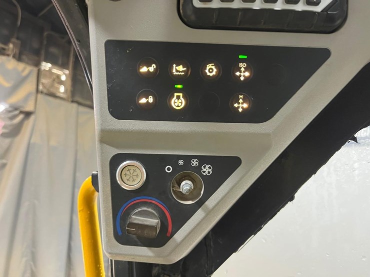 2020-jcb-270t-image-26