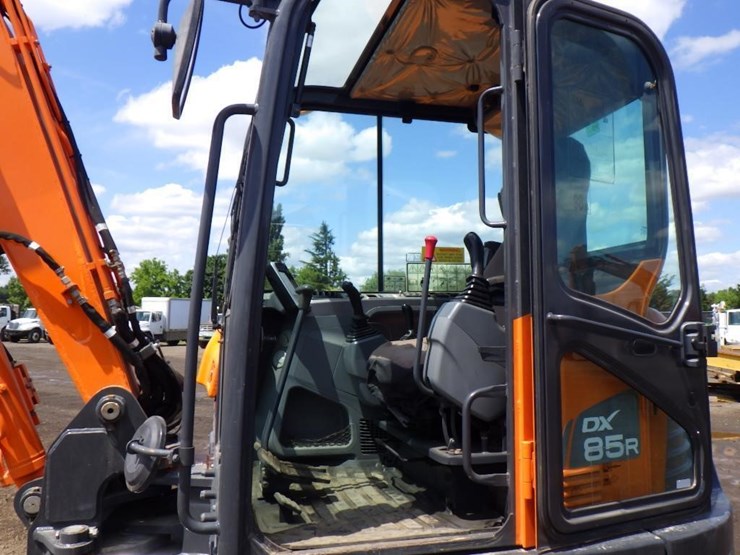 2021-doosan-dx85r-3-image-56