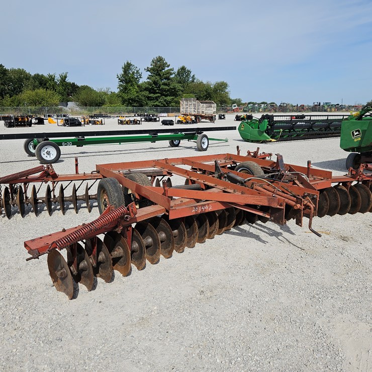 INTERNATIONAL 470