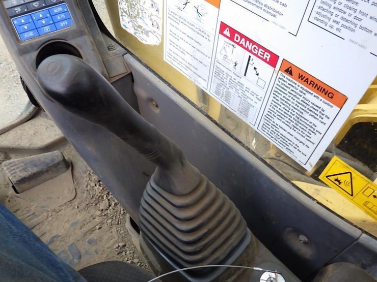 2016-komatsu-pc490-lc-11-image-31