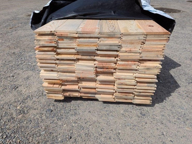 ponderosa-pine-#3c-shiplap-boards-image-2