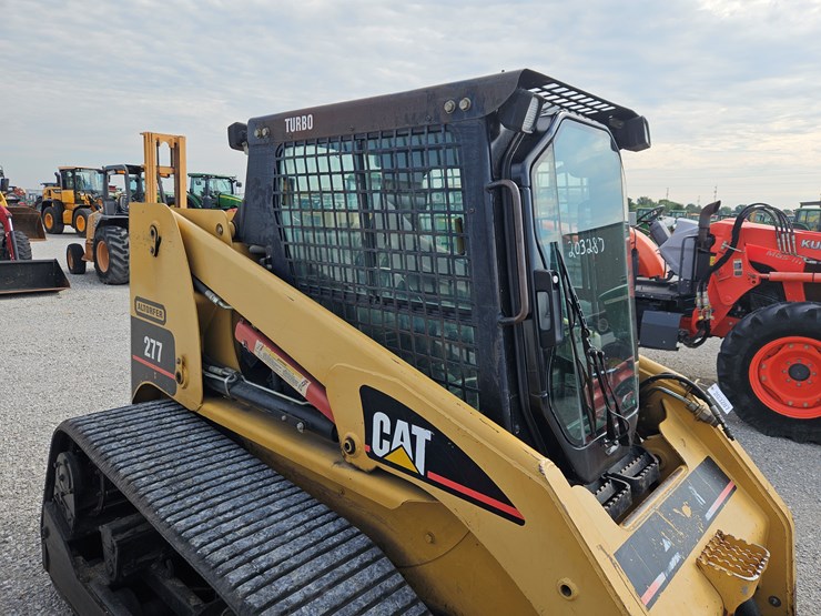 2004-caterpillar-277-image-21