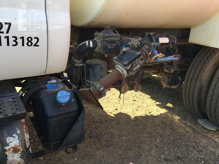 2012-ford-f750-image-11