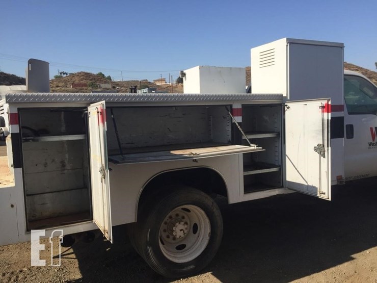 2008-ford-f550-xl-image-14