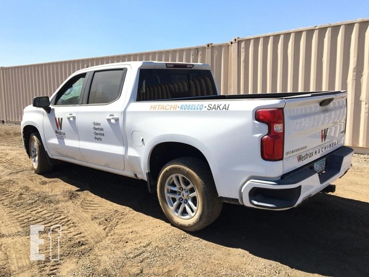 2019-chevrolet-silverado-image-4