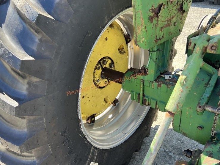 john-deere-2940-image-25