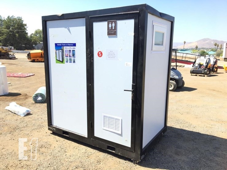 unused-portable-bathroom-image-1