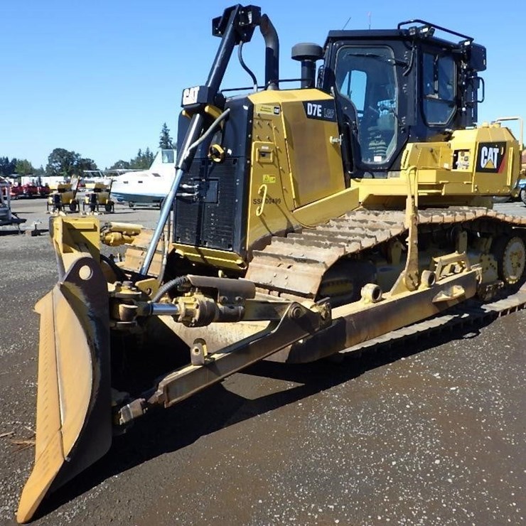 2019 CATERPILLAR D7E LGP