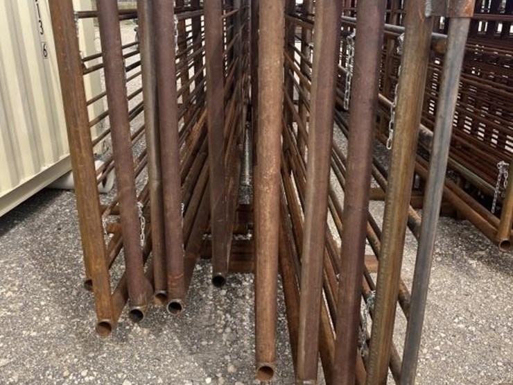 l2---(10)-24'-freestanding-panels-image-4
