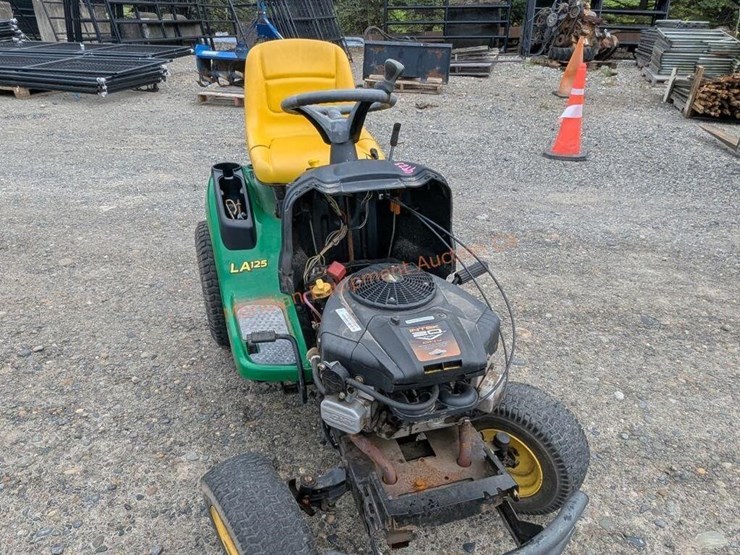 john-deere-la125-image-2
