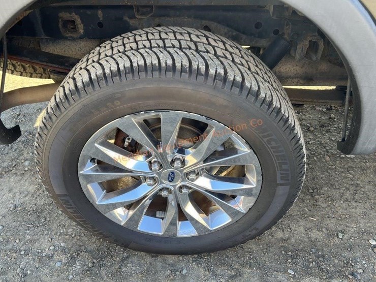 2010-ford-f150-image-16