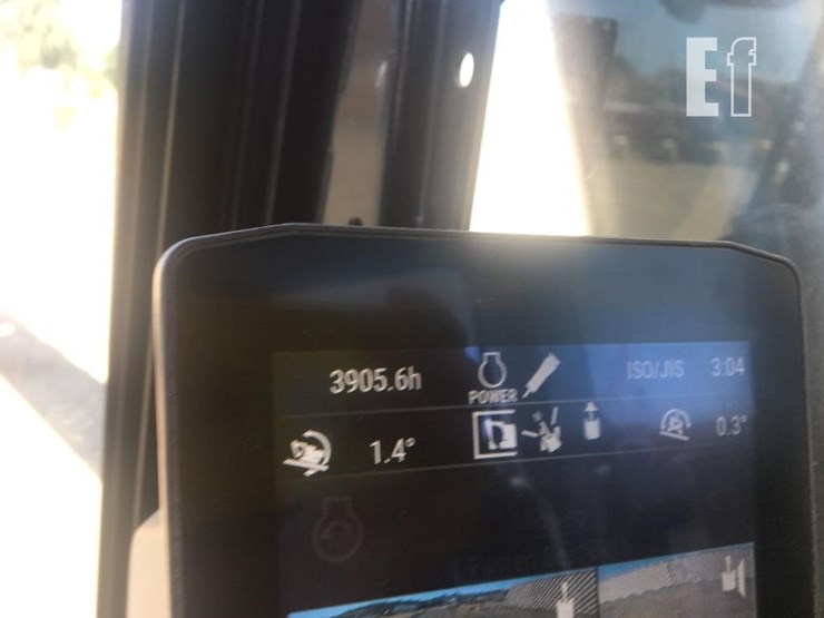 2019-caterpillar-320-image-5